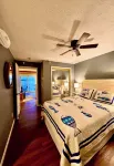Lakefront 1 Bdrm--Hot Tub Open All Winter!    Early Summer Booking Discount!