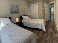 Beautiful modern 2 bedroom apartment, near trails, with big parking lot Hotels in Ely