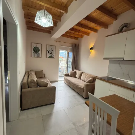 Maison Apartments