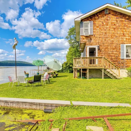 Canandaigua Lakefront Gem w/ Dock & Boat Slip