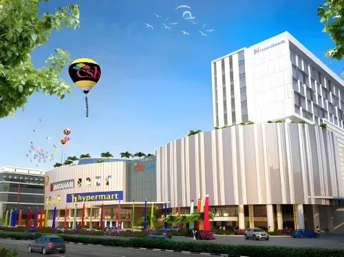 Zamrud Hotel & Convention Hotels in Kejaksan