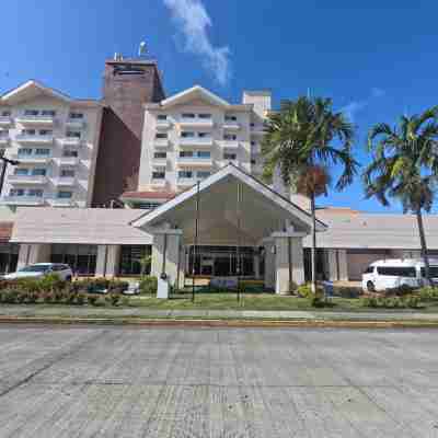 Radisson Colon 2000 Hotel Casino Hotel Exterior