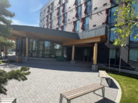 Residence & Conference Centre - Kelowna