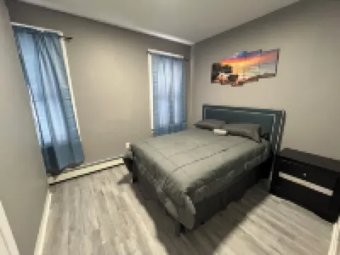 4-bedroom apartment near Airport Hotels in Hillside