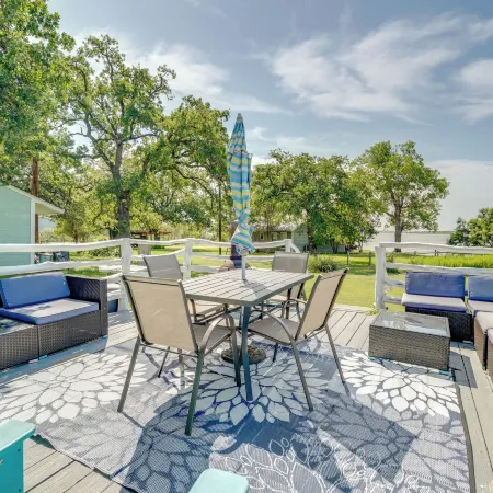 Pet-Friendly Lake Buchanan Retreat w/ Fire Pit!