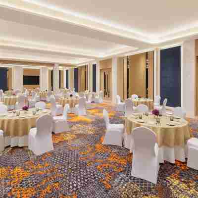 Hilton Garden Inn Surat City Centre Dining/Meeting Rooms