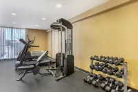 Comfort Inn & Quality Suites - Gym