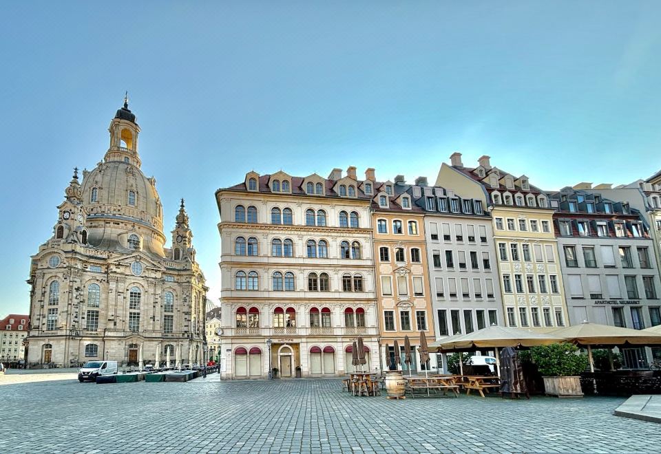 Aparthotel Neumarkt