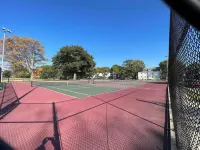Comfy with Free Parking, 2 beds Near Airport, Park/Hospital!
