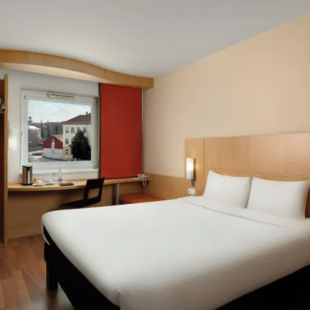 Ibis Gyor