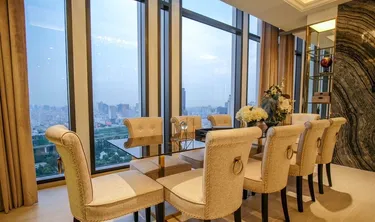 รูปภาพของCheap/CBD/Transportable/Luxury Condo - the most expensive area