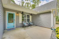 Pet-friendly Home in Monroe: Deck, Grill & Yard! - 3-Star