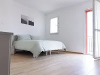 The Green Nest 2km HighwayA21/Private parking