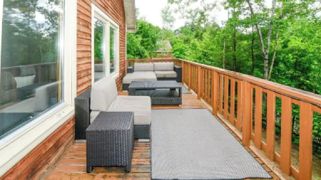 White Mountain Nest –  Ski • Hike • Storyland