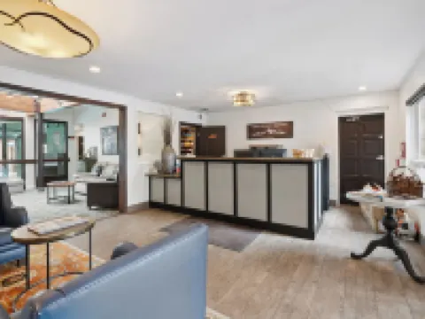 อีเกิลพอยท์รีสอร์ท โรงแรมในเวล