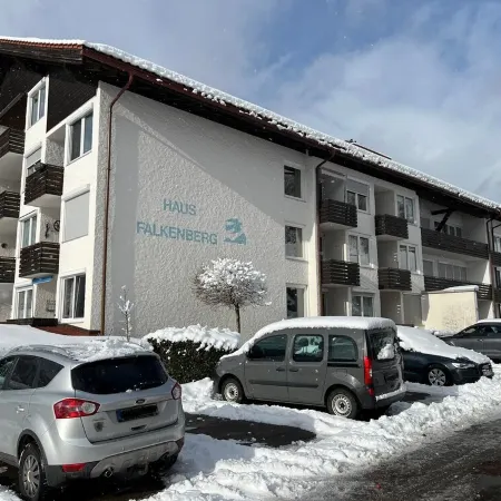 Alpenglück vacation apartment with swimming pool and sauna Отели в г. Оберстдорф