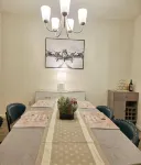 Sequoia Explorer's Retreat in Tulare, 3BDs/ 2.5 Baths, 5mins to Shopping Center