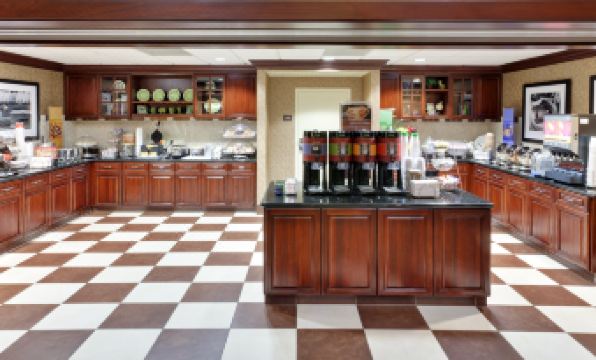 Hampton Inn & Suites by Hilton Sacramento-Airport-Natomas