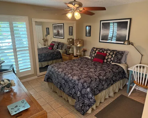 One Bedroom ground floor condo with Private Patio steps to Carpinteria beach Hotels in Carpinteria