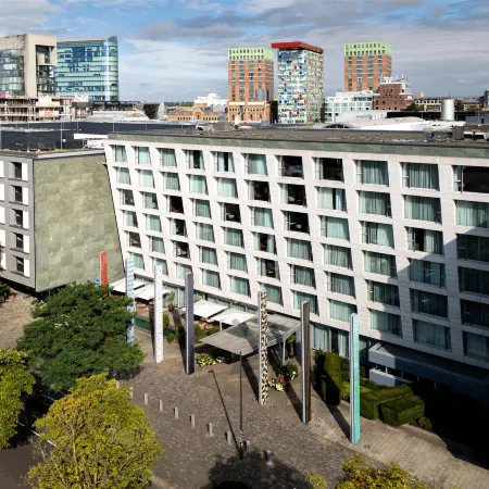 Radisson Blu Media Harbour Hotel, Düsseldorf Отели рядом с достопримечательностью «Рейнская телебашня (Рейнтурм)»