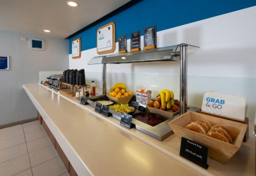 홀리데이 인 라운지