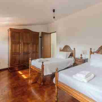 Casa José & Maria for Families in the Center of Braga Rooms