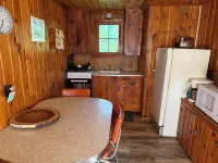 Charming Motel in Lovells 3 Bedroom 3 bath Full Kitchen feet away  AuSable River
