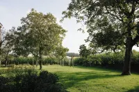 Zalige Schuur! Nieuw Sinds Zomer 2024. Bar, Biljart, Hottub en een Grote Tuin! Hotels in Beveren