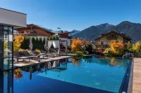 Hotel Sun - Pools