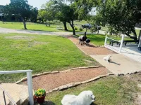 The Porch & Prairie Ranch, Sleeps 20! Peaceful Oasis, Pool, Jacuzzi, Events! Hotels in Kimble County