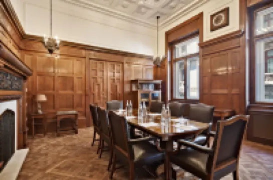 ดับเบิลทรี บาย ฮิลตัน ตริเอสเต