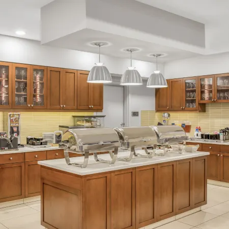Homewood Suites by Hilton Winnipeg Airport-Polo Park