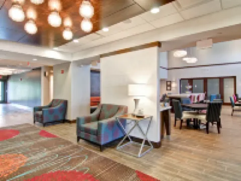 Hampton Inn & Suites Detroit/Troy Hotels in Troy