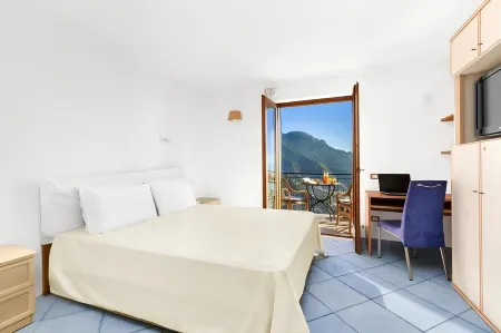 Between sky and sea, comfortable one-bedroom apartment with enchanting view in Ravello Отели в г. Равелло