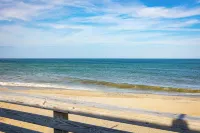 Pet-Friendly Oceanfront 5Br with Hot Tub