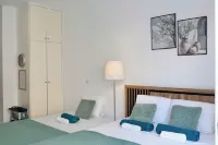 Year-Round Sun! Cozy 1Br Studio,Long Stays,Remote Workers,Parking, Paphos Center