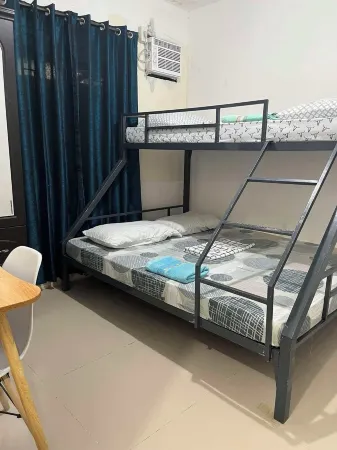 Vin's Place Tagum City Отели в г. Тагум Сити