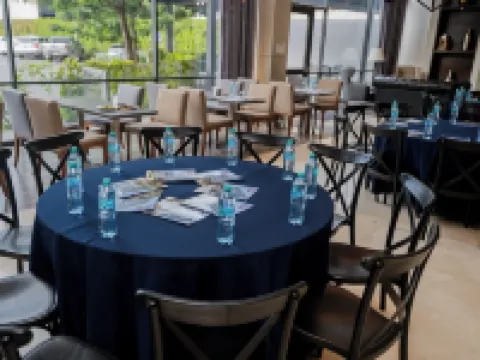 ハンプトン イン セラヤ メキシコ セラヤのホテル