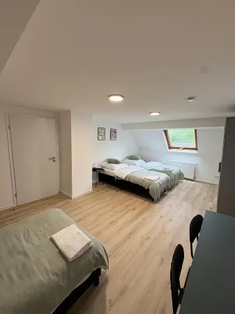 Super nice and extremely large apartment approx. 145 m² in a country house in Priorei Отели рядом с достопримечательностью «Хаспер Тальшперре»