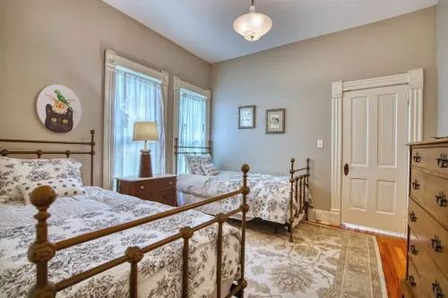 Craftsman Oasis in Old Longmont