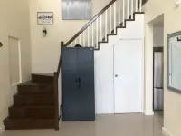 Beachfront Bliss in Portmore 2BR with Ocean Views & Modern Comfort, pool access