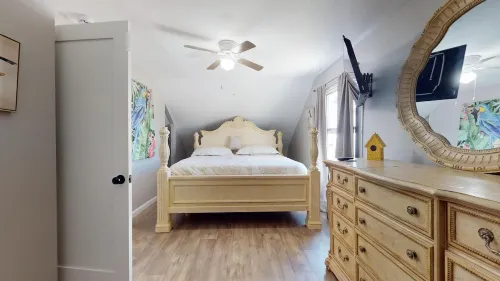 Unobstructed Beachfront Views in this 4-bed, 2 bathroom house in Riverside