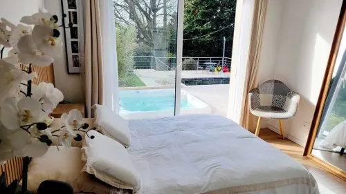 Just 15 minutes from the 24 Hours of Le Mans racetrack! Ideal for 10 people Hotels in Rouillon