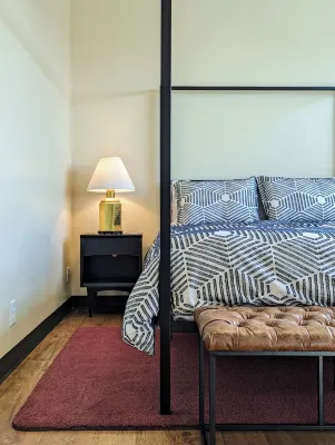 Huron's Hidden Gem: 1 Bedroom Oasis with amenities Hotels in Huron