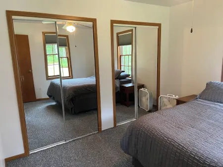 Squatch Mountain is a 2-bedroom Cabin for all your "UPNORTH" Fun!  Dog Friendly