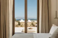 Aqualis villa with private pool in charming Paros