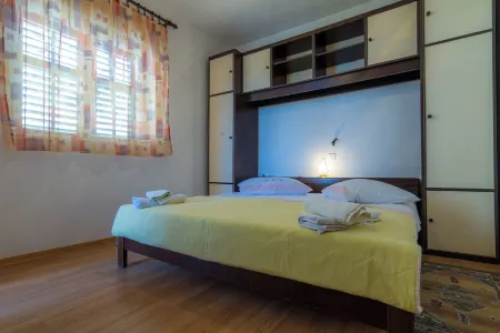 Apartment mit Meerblick Отели в г. Барбат на Рабу