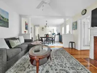 Charming 3-Bedroom Apartment in Watertown + WiFi, Parking & 30+More Hotels in Watertown