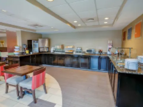 Concord Suites by IHG Hotels in Concord