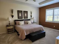 3-bedroom Townhome in Estero with easy access resort pool, pickleball WiFi, AC